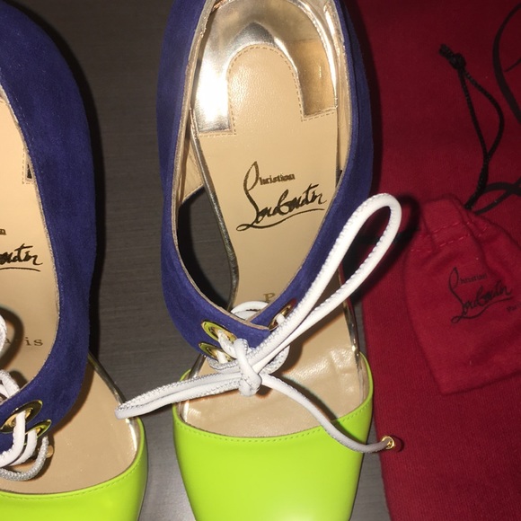 CHRISTIAN LOUBOUTIN Heels. - Picture 2 of 4